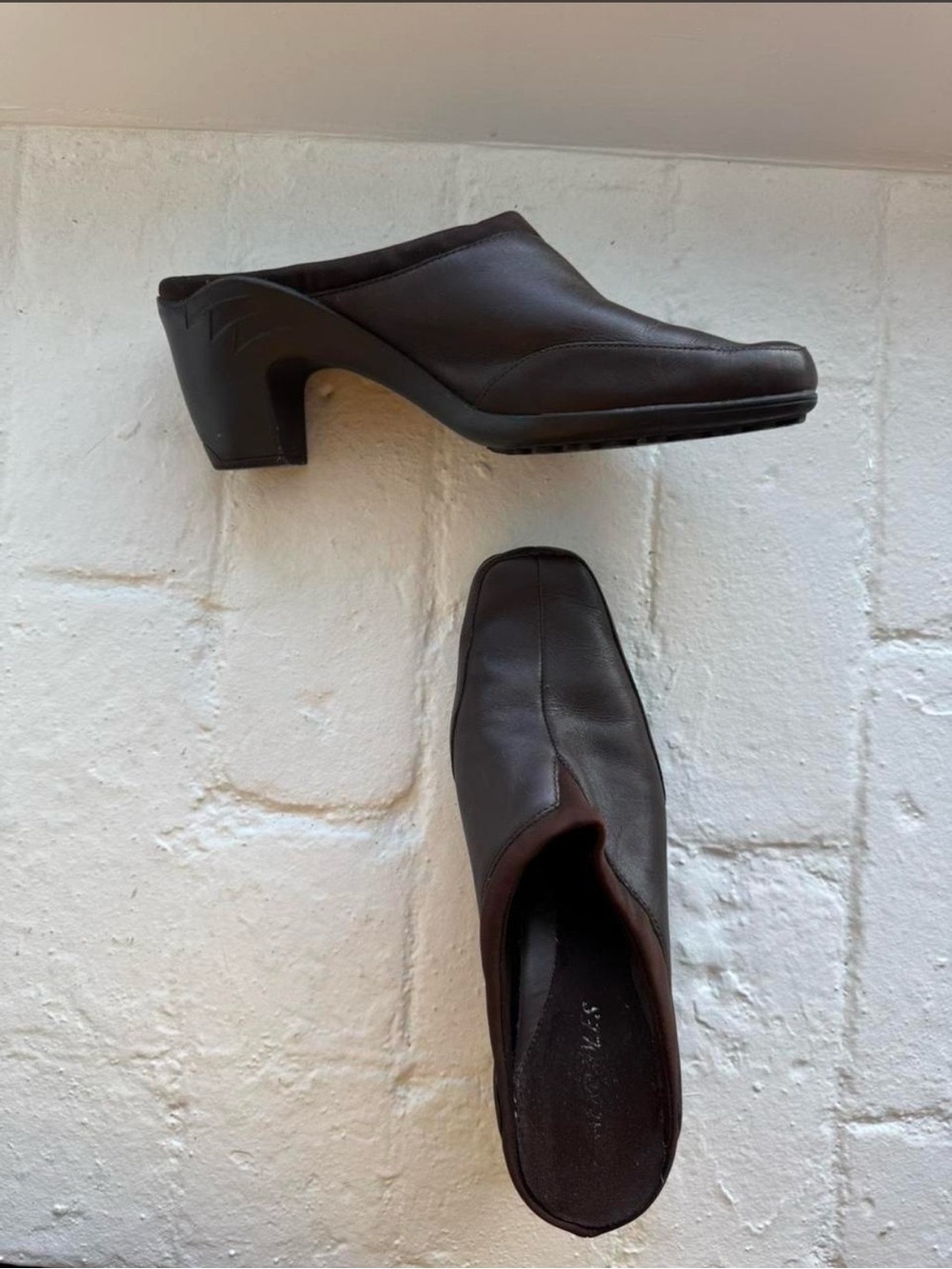 Vintage Aerosoles Women’s Brown Leather Slip-On Heeled Mules
